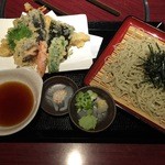 葉実皮 - 天ざる、1380円です。