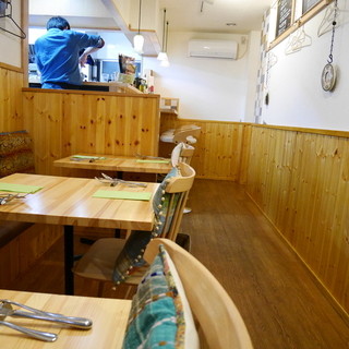 オリエンタルビストロ 桃の実_2