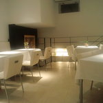 GARDEN＆RESTAURANT YUME喰kan - 白を基調とした落ち着いたオシャレな雰囲気