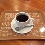 けやき - 珈琲はフレンチロースト（ブレンド）とネパールの二種類をご用意しています。注文を受けてから豆を挽いてドリップしていますので香りと味を楽しんでもらえると思います。
