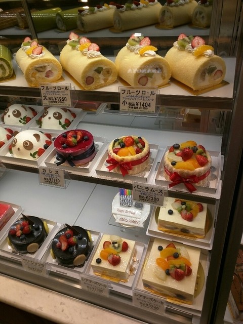 上野駅構内のエキュートにありサクッと立ち寄り買えるケーキ屋さん By Misao0302 キャトル Quatre 上野 ケーキ 食べログ