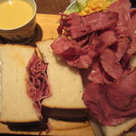 アメリカン - サンドイッチセット（パストラミビーフサンド）　税込1,200円