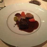 ベージュ アラン・デュカス 東京 - 