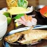 本日の鮮魚定食