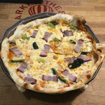 GOOD MOUNTAINS - 【料理】野沢菜とベーコンのピザ