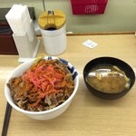 松屋 - 牛めし特盛　味噌汁