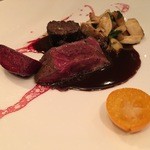 北海道 帯広産 蝦夷鹿ロースト
          ソース：ポワブラード