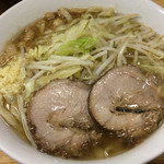 ラーメン二郎 - ラーメン 700円　麺半分・ヤサイ少なめ・ニンニク少なめ