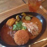 カリガリ - 2色掛けカレーBセット(揚げナス、カニクリーム)