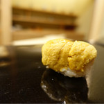 日本橋蛎殻町 すぎた - とろけるウニ