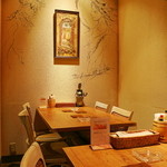 バレル ポッド - テーブル席②