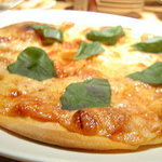 fino - マルガリータのピザ