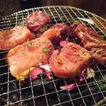 ホルモン広場 - 炭火焼き