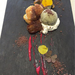 ピスタチオ バナナ ラズベリー