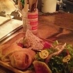 トキシラズ - プレート