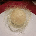 AU 14 FEVRIER - ホワイトチョコレートのドーム仕立て。