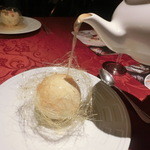 AU 14 FEVRIER - 熱々の甘いソースを目の前でかけて