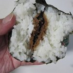 Komedokoro Onigiriya - 使用してあるヒノヒカリは甘み、粒の厚み、弾力があり冷めても美味しいのが特徴です。