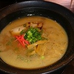 帝軒 - とんこつしょうゆ煮卵抜きメンマ増量ver