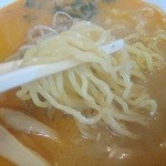 麺屋 味蔵 - 固めの茹で加減で美味いです