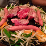 ジンギスカン楽太郎 - 北海道出身者からジンギスカン鍋の正しい使い方を教えてもらう