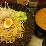 麺匠 竹虎 - おろし生姜の味噌豚つけ麺930円+コラーゲンボール(女性0円）