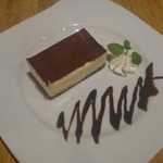 シャルル - ドルチェ