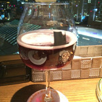 CRAFT BEER HOUSE molto!! - カベルネ/箕面ビール
      赤ワインの葡萄を惜しげもなく使ったビール。軽やかに華やぐ