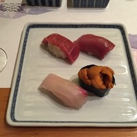 銀座寿司幸本店 丸ビル店 - 見事なうにでした