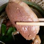蕎麦 阿き津 - 鴨肉は大判でぶ厚い♪