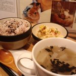 うさこ家 - 梅干しとトリさんの親子スープ/おからサラダ/雑穀米