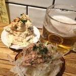 Youshokuizakayaniko - 生ビール450円、オニオンサラダ190円、ポテトサラダ320円