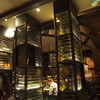 Italian Restaurant Medici Kitchen & Bar - 内観写真:充実のワインセラー