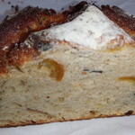 ル・シュクレクール - 黒豆と金柑が入ったパン♪