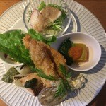 ウカ ファーム テーブル - 