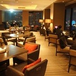 ベイラウンジ - 優雅な雰囲気の店内