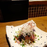 イッサイガッサイ - 薩摩地鶏タタキ：850円