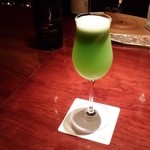 バー ル・サロン - 生パイナップルを使ったカクテル1602