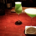 バー ル・サロン - 生パイナップルを使ったカクテル1602