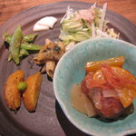 Cafe Blue - 最低限の味と最低限の調理法、お見事