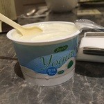 GLORIA PRINCE HOTEL - L'idiot モーニング
            台湾のヨーグルト
            2016.2.27 Sat.