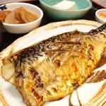 烤鱼套餐980日元~1,150日元 (含税)