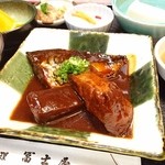 青花魚味增套餐1,000日元 (含稅)