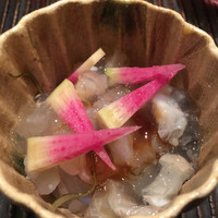 魚菜料理 縄屋 - 鮟鱇の胃袋の湯引きゼラチンソース