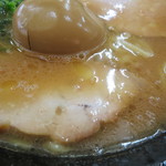 ラーメン 杉田家 - トロリとしたスープにチャーシューが堪りません！