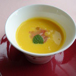 広東料理 センス - 2016年2月　マンゴーココナッツミルク ピンクグレープフルーツとタピオカ入り