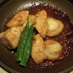 Wa.Bi.Sai 花ごころ - 豚肉と帆立の陶板焼き？