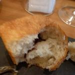 エスパイ クック コウベ - オリーブ入り自家製パン