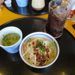 Goemon - レディースセットのスープ、サラダとコーラ