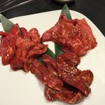 焼肉奉行　きりしま - きりしま赤身ロース（税抜き680円）・きりしまカルビ（税抜き680円）・上ハラミ（税抜き780円）